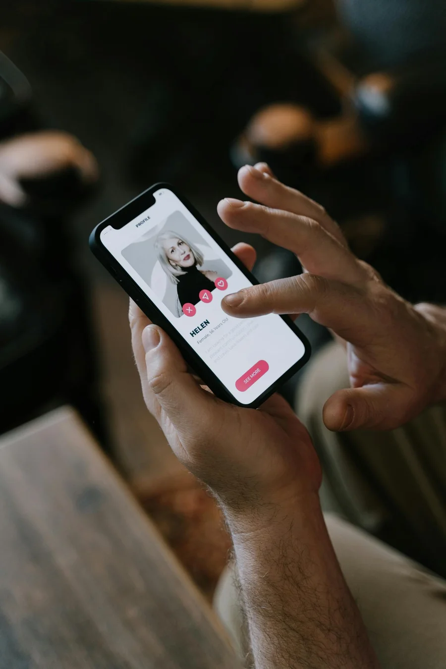 Foto dating gerada por IA - exemplo de resultado FotoIA